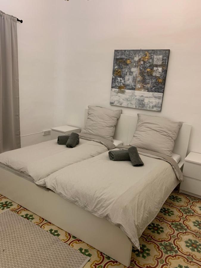 2 Bedroom Apartment In The Centre Of Valletta Bagian luar foto